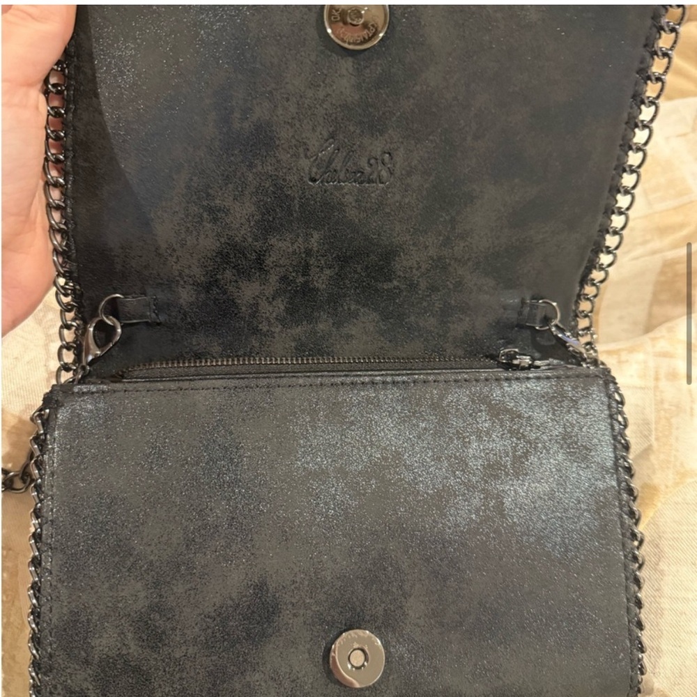 Chelsea 28  crossbody clutch black shimmer metallic removal strap bag - Picture 7 of 13